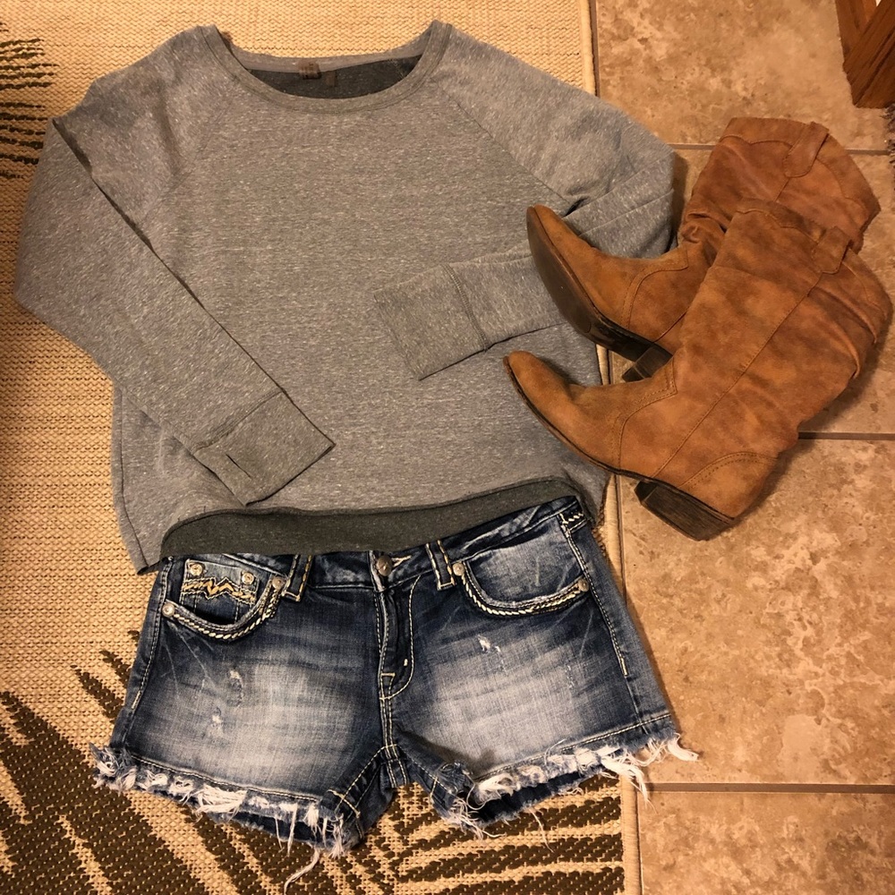 Miss Me Distressed Jean Shorts JE1046H5 size 27